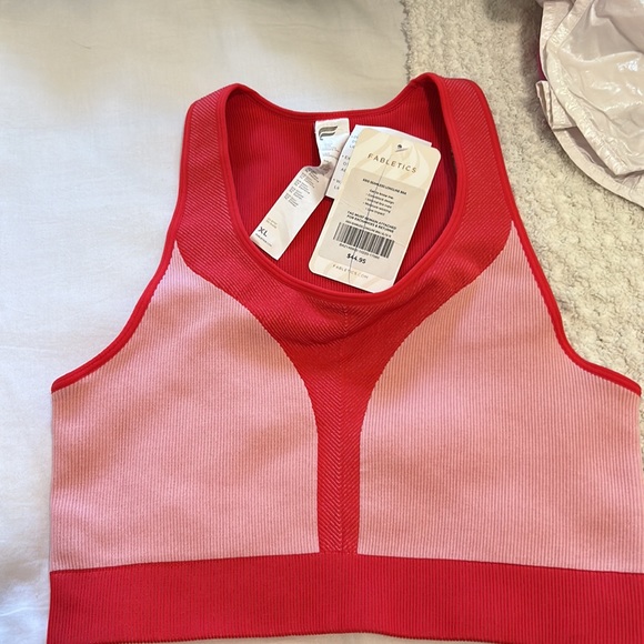 BRAND NEW FABLETICS MATCHING SET - Picture 2 of 5